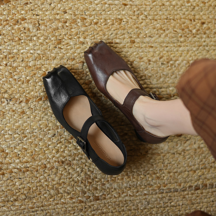 womens-retro-round-toe-low-cut-single-shoes-with-buckle-strap_4 Women's Retro Round Toe Low Cut Single Shoes with Buckle Strap