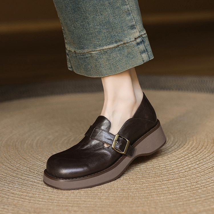 womens-retro-round-toe-slip-on-flat-shoes Women's Retro Round Toe Slip-On Flat Shoes